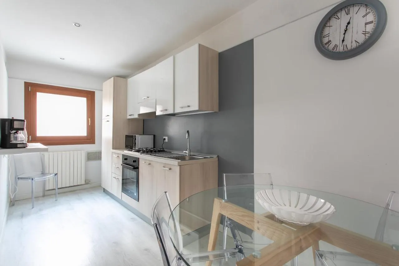 Canaletto Apartment Rialto Venedig 0*,
