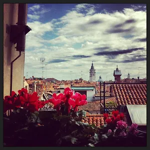 Lion Rooftop Novita' Venezia