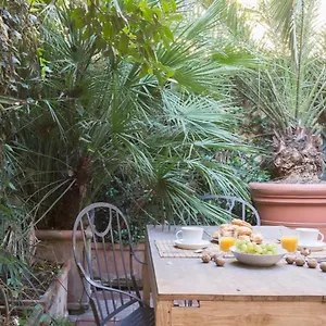  Apartment Wprelais Palm Fronds Italy